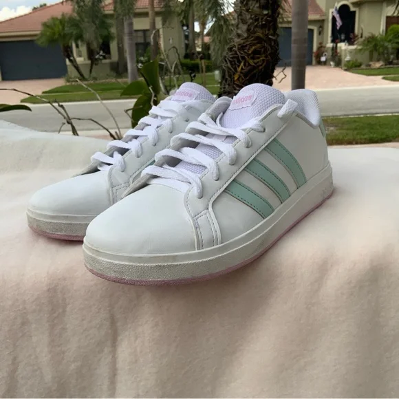 Adidas Women's White and Light Green Sneakers - Picture 8 of 13